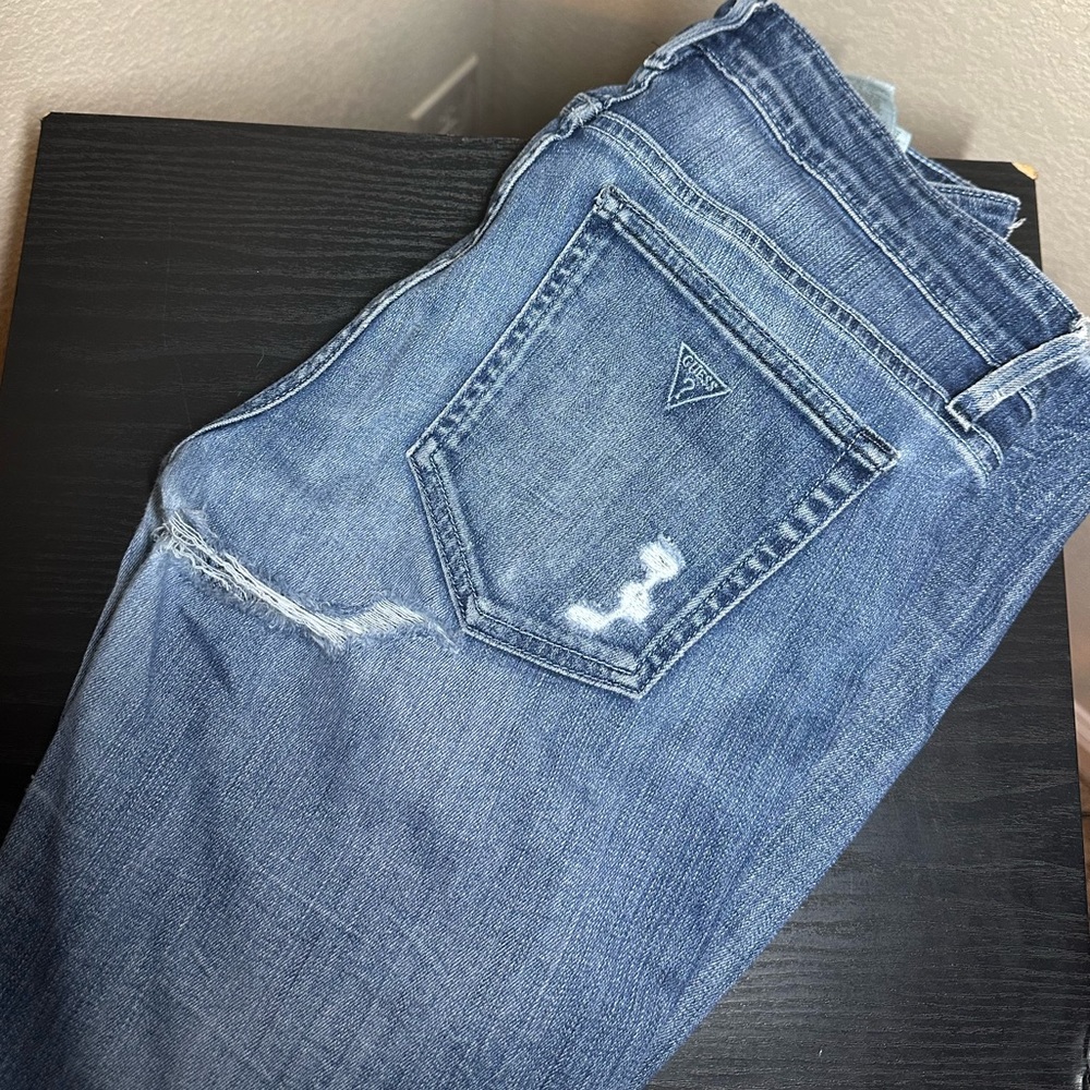 Guess Distressed Kate Skinny Jeans
